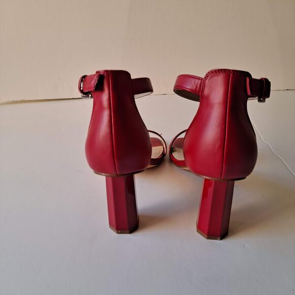 Marc Fisher Korita Crimson Red Ankle Strap Square Toe Heeled Sandals Size 9 M - Picture 3 of 16